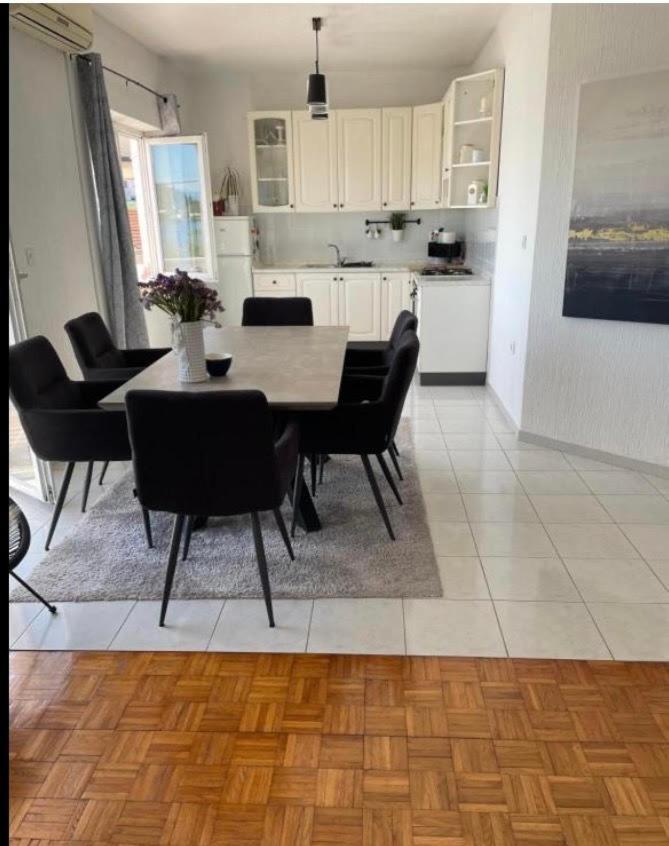 Apartman S M4 With The View Kali Exterior foto